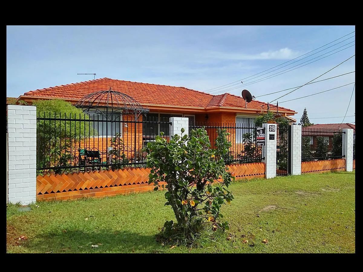 Victoria At Redcliffe Bed & Breakfast